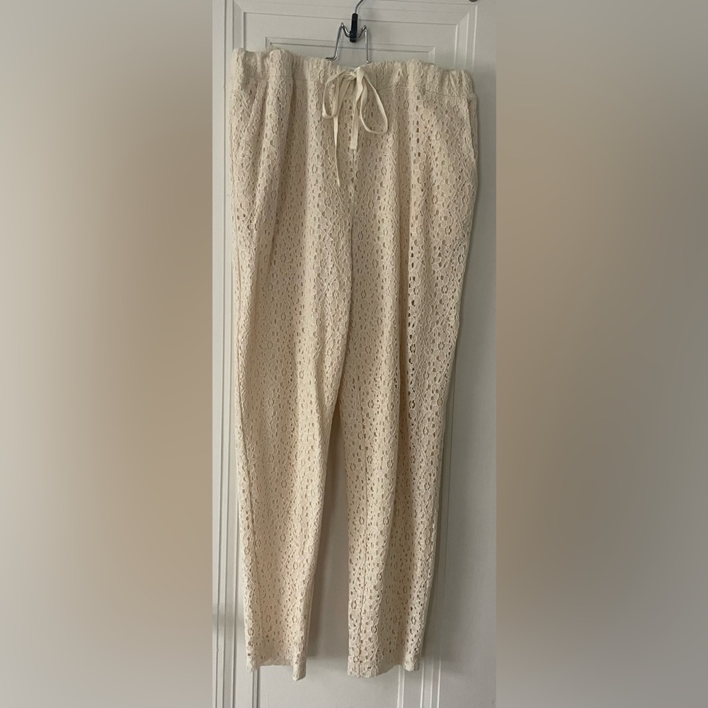 Lou and Grey cream lace tie waist pants. L